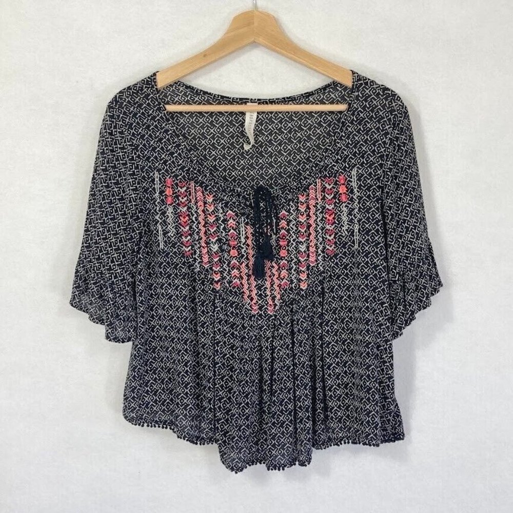 Aeropostale Bell Sleeve Boho Peasant Geometric Print Top XS